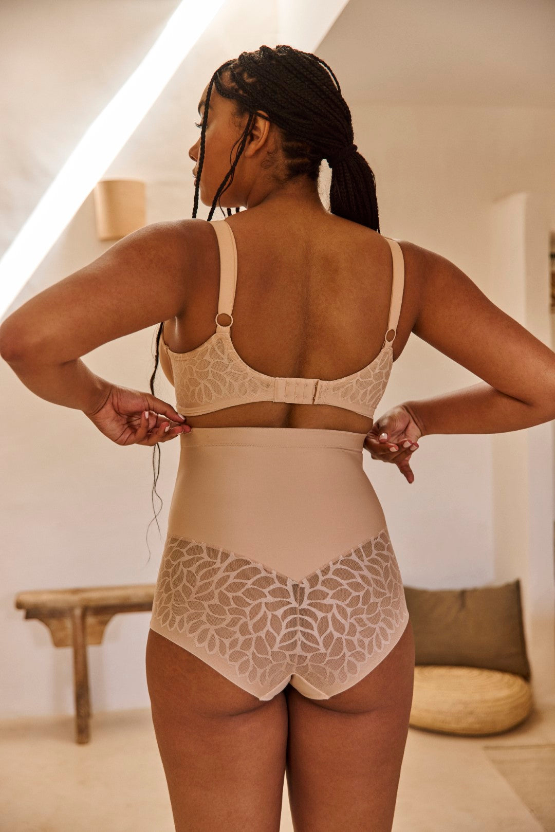 lingerie sculptante Blush