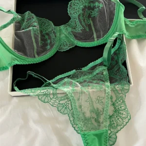 Ensemble Lingerie Verte Dentelle Push-Up – Saint Valentin