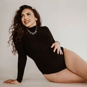Tenue pour séance photo de maternité : body à manches longues pour femme enceinte, sexy et moulant.