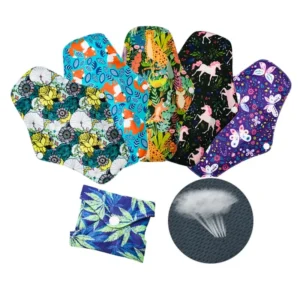 Lot de 5 serviettes hygiéniques lavables AWJ, réutilisables et hygiéniques, avec joli imprimé, pour flux abondant, couleur aléatoire.