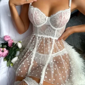 Ensembles de lingerie sexy pour femmes : robe en dentelle blanche transparente, nuisette, soutien-gorge jarretelles et string.