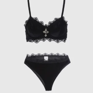 Ensemble de lingerie en dentelle noire à bretelles ajustables d'inspiration vintage, style gothique, pour une féminité audacieuse