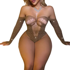 Lingerie sexy avec body vintage marron à manches longues orné de strass, robe nuisette en résille ajourée à perspective séduisante.